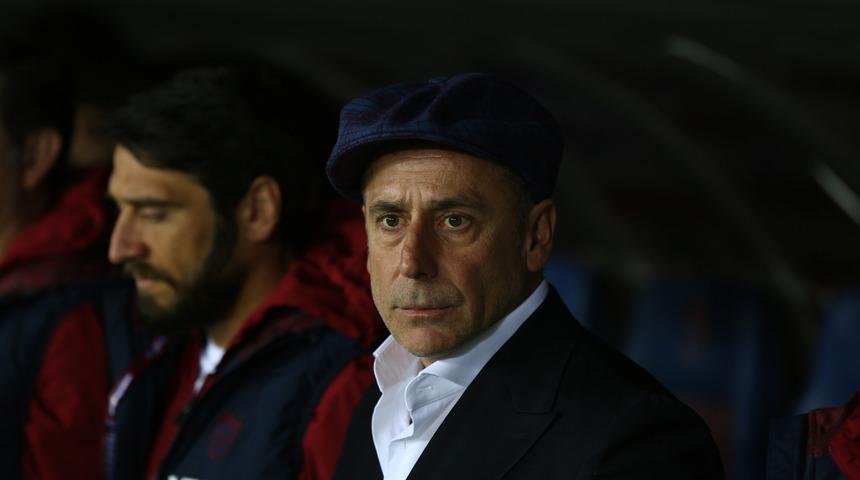 Son dakika: Trabzonspor'da Abdullah Avcı'nın yardımcısı Egemen Korkmaz, teknik ekipten ayrıldı!