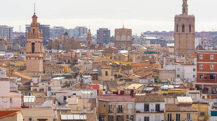 Yürüyüş teklifini kabul etti, hayatının kâbusunu yaşadı! Tatilde tecavüze uğrayan adamdan dikkat çeken ifadeler