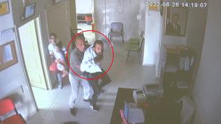 Baba ve iki oğlu kimliksiz ilaç yazdırmak istedi! Sağlık çalışanları korku dolu anlar yaşadı