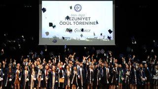 Uşak Üniversitesinden 6 bin öğrenci mezun oldu