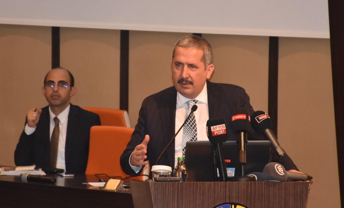 Hazine ve Maliye Bakan Yardımcısı Mahmut G&uuml;rcan, Afyonkarahisar'da konuştu: