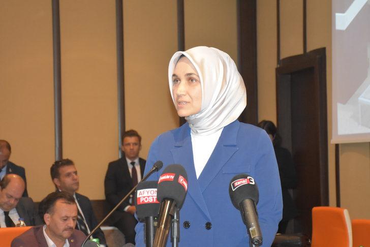 Hazine ve Maliye Bakan Yardımcısı Mahmut Gürcan, Afyonkarahisar'da konuştu: G2