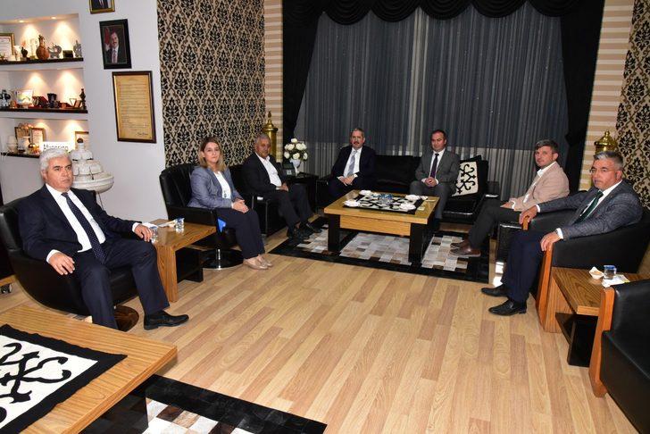 Hazine ve Maliye Bakan Yardımcısı Mahmut Gürcan, Afyonkarahisar'da ziyaretlerde bulundu G5