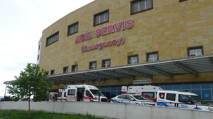 Çorum'da otomobil dere yatağına devrildi, 1 kişi öldü, 1 kişi yaralandı