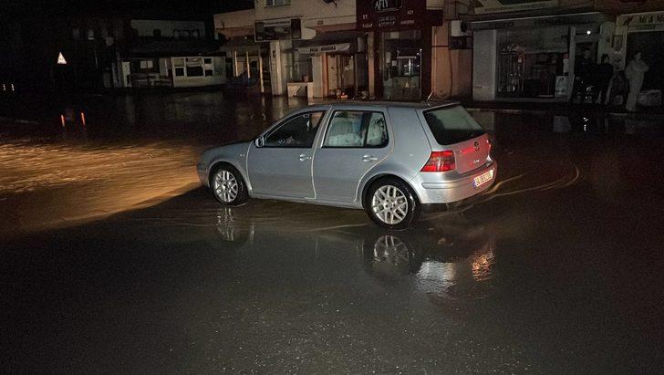 GÜNCELLEME 3 - Karabük'te sağanak hayatı olumsuz etkiledi G4
