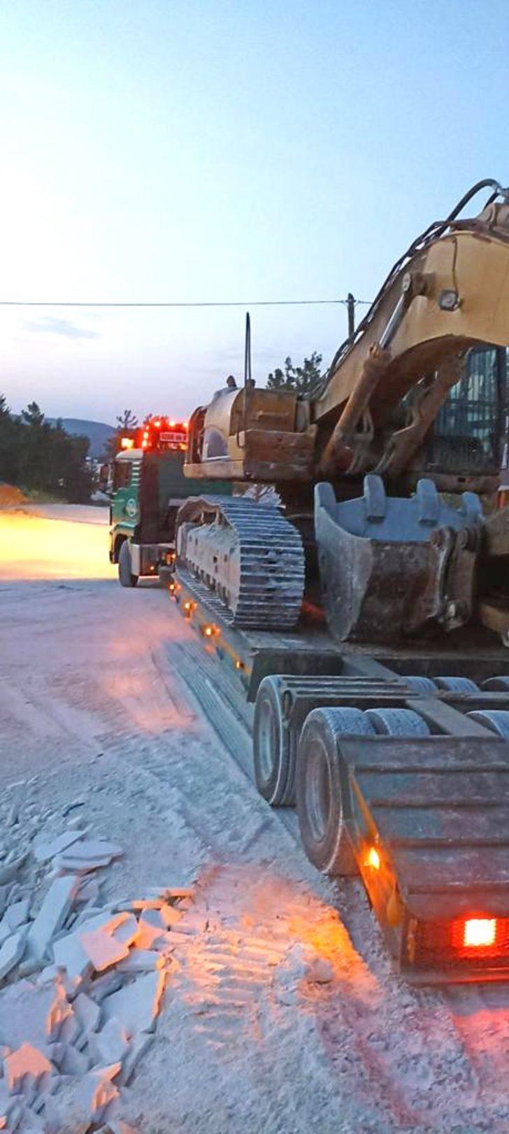 Marmaris'teki yangın mücadelesine mermercilerden iş makinesi desteği G1