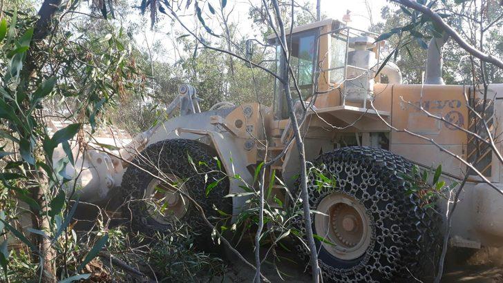 Marmaris'teki yangın mücadelesine mermercilerden iş makinesi desteği G4