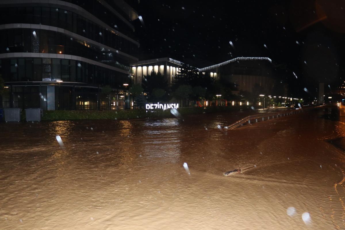 Bolu'da sağanak nedeniyle su taşkınları oluştu