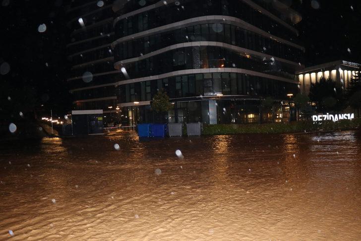 Bolu'da sağanak nedeniyle su taşkınları oluştu G4
