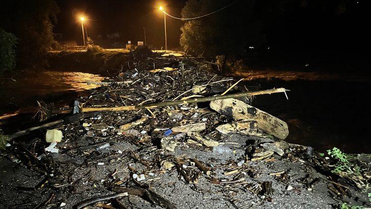 Düzce'de evlerinden tahliye edilen vatandaşlara battaniye dağıtıldı G2