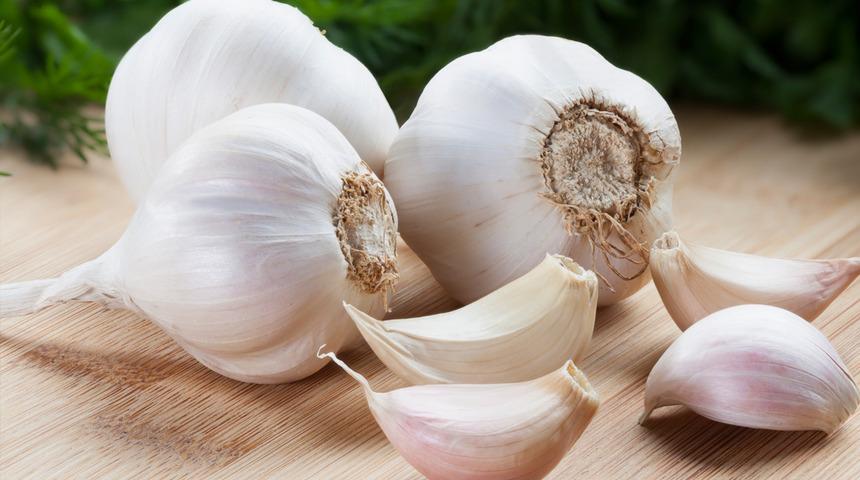 Bu gece mutlaka deneyin! Yatak odasında sarımsakla fark yaratın: Etkisi inanılmaz