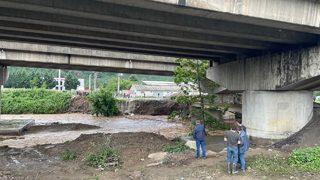 Düzce'de sele kapılan operatörün bulunması için çalışma başlatıldı