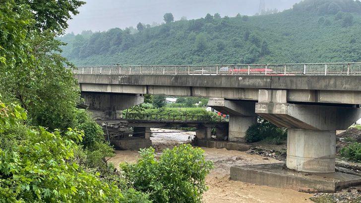Düzce'de sele kapılan operatörün bulunması için çalışma başlatıldı G5