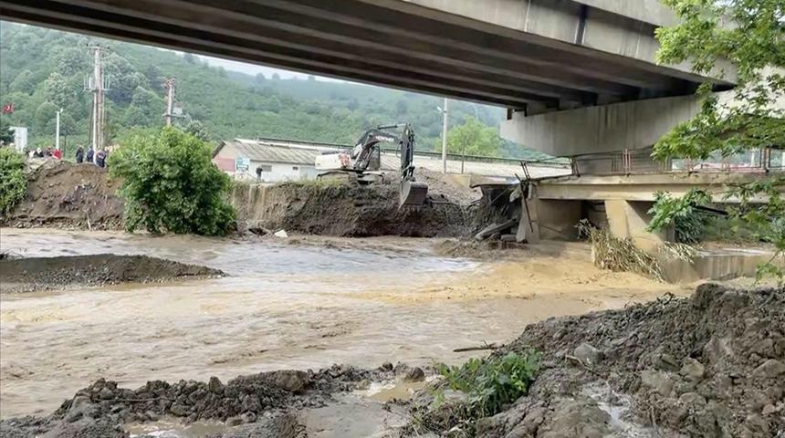 Sel felaketinde kayboldular! Bakan Soylu duyurdu: Çalışmalar devam ediyor