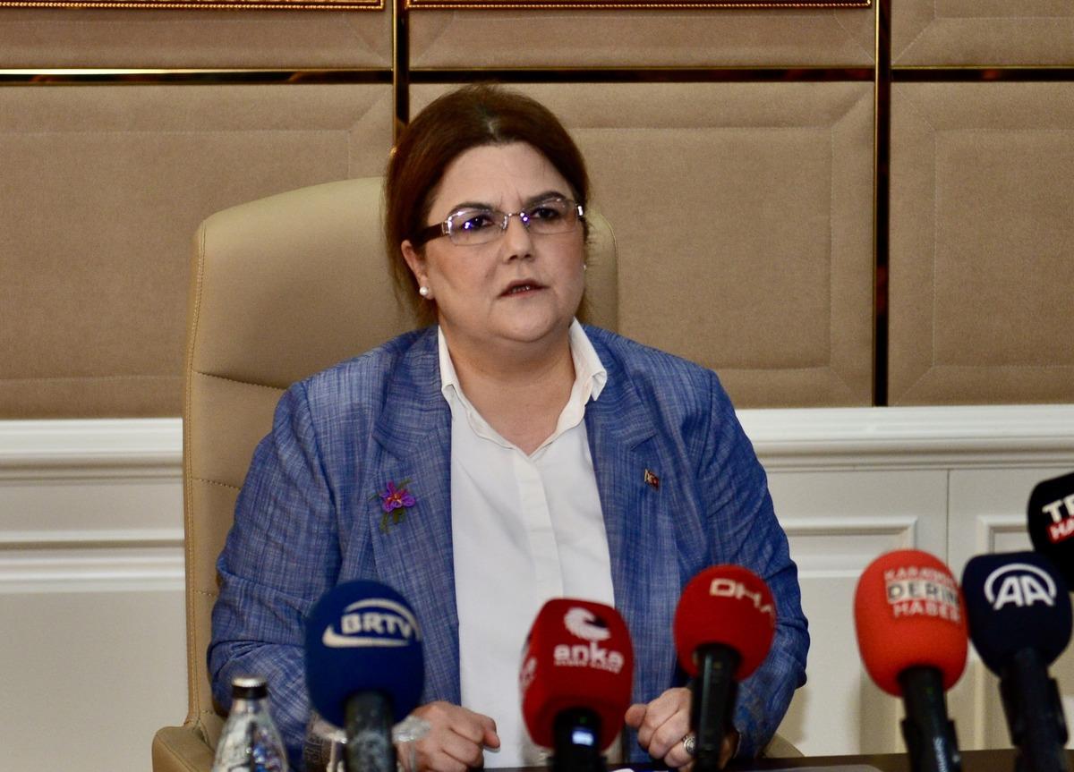 Bakan Derya Yanık, sağanaktan etkilenen Karab&uuml;k'te a&ccedil;ıklama yaptı: