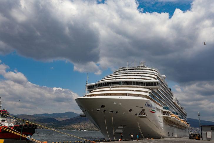İzmir, 3 kruvaziyerle gelen 2 bin 300 turisti ağırladı G1