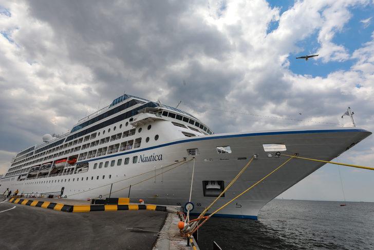 İzmir, 3 kruvaziyerle gelen 2 bin 300 turisti ağırladı G3