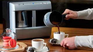 Kahve içtiğinizi sanıyorsanız yanılıyorsunuz! İçinden çıkanlar korkuttu