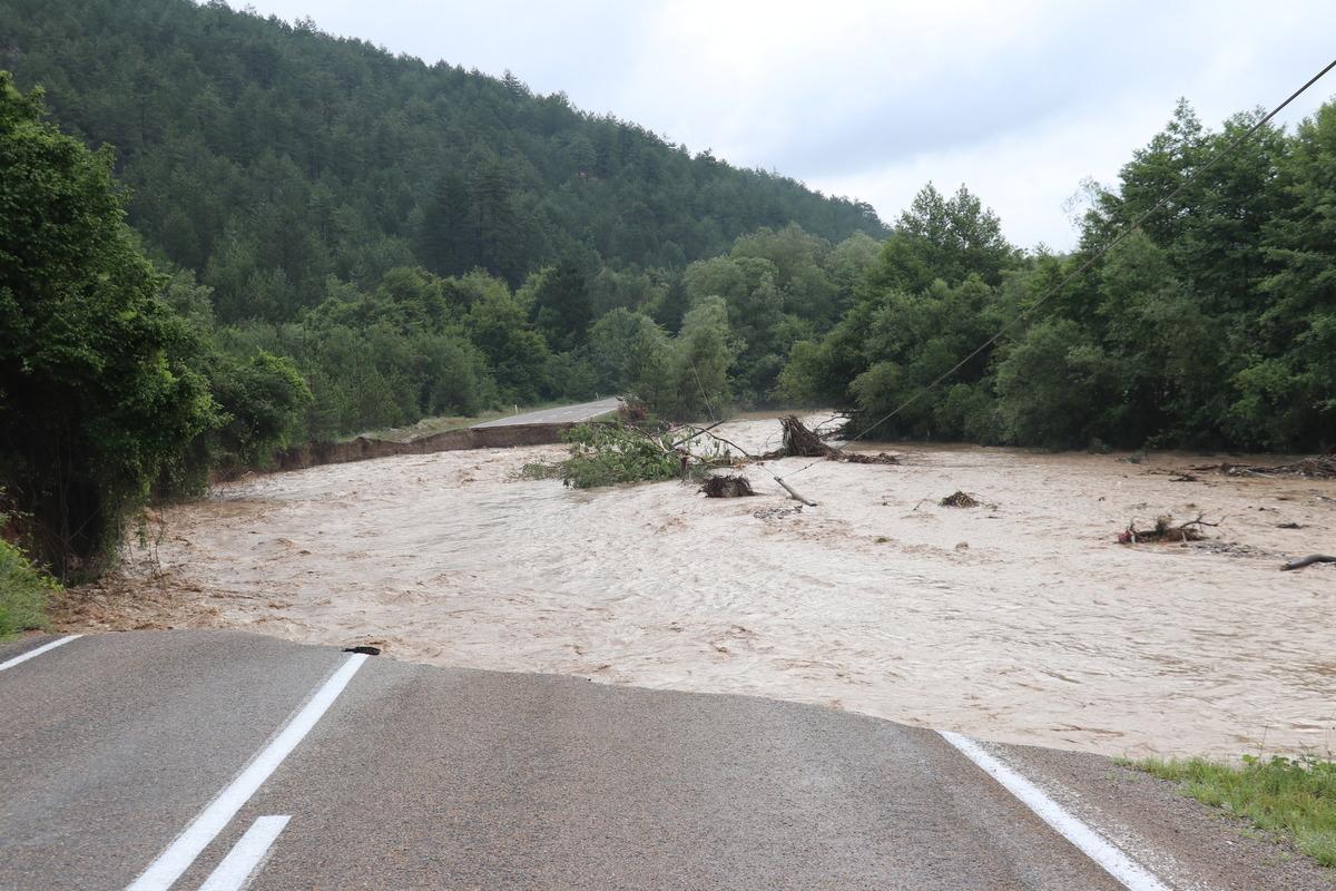G&Uuml;NCELLEME - Bolu Dağı T&uuml;neli İstanbul istikameti ulaşıma a&ccedil;ıldı