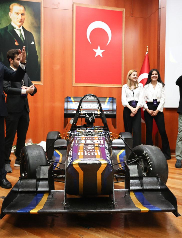 YTÜ öğrencileri tasarladıkları 2 yarış aracıyla Türkiye'yi temsil edecek G3