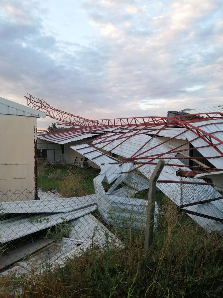Adana'da şiddetli rüzgar ve sağanak etkili oldu G3