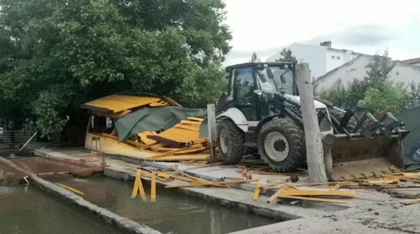Çorum'da kaçak yapıların yıkımı sırasında gerginlik yaşandı