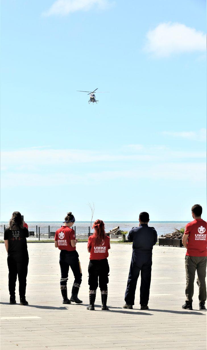 Sel bölgesindeki diyaliz hastaları hastaneye helikopterle ulaştırılıyor G2