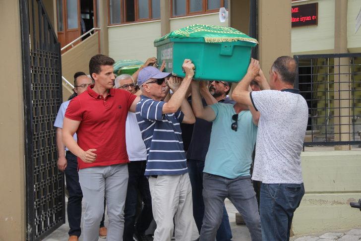 Ankara'da öldürülen iki kardeşin cenazeleri Söke'de toprağa verildi G3