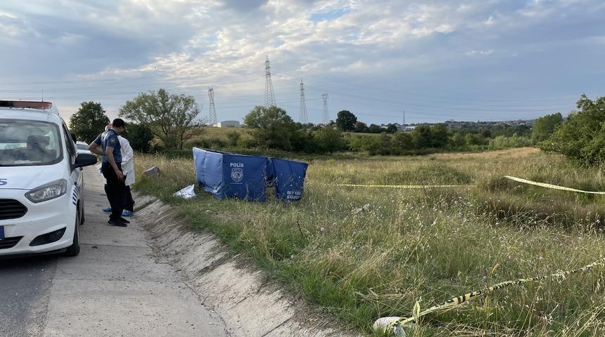 Tuzla'da bir kişi boş arazide ölü bulundu