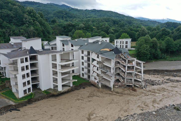 Düzce'de sağanak ve su taşkınları bazı bölgelerde hasara yol açtı G4