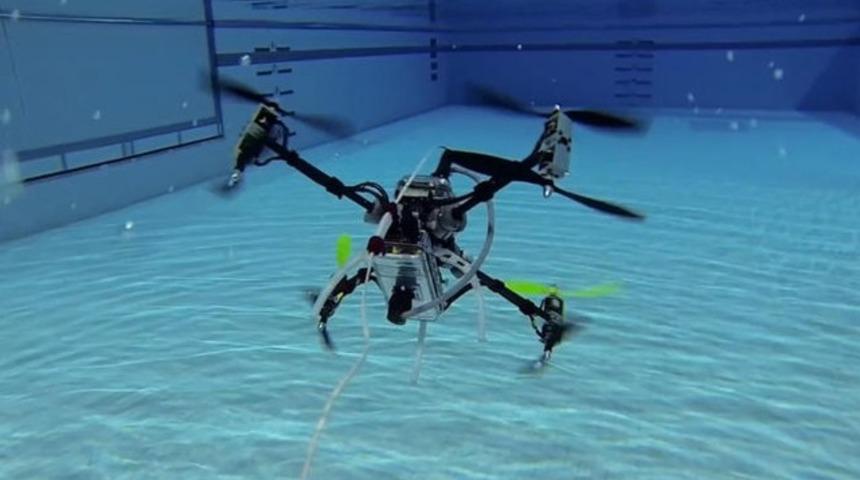 Hem su da hem hava da hareket eden Drone!