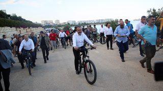 Bakan Kasapoğlu, Mersin'de Ulusal Gençlik Kampları sezon açılışında konuştu: