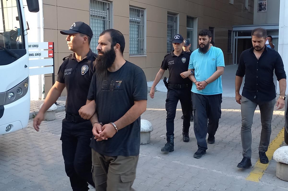Manisa'da DEAŞ operasyonunda yakalanan 10 zanlı tutuklandı