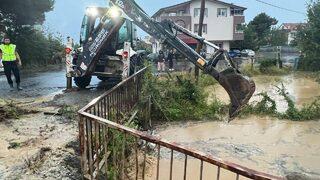 GÜNCELLEME - Sakarya'da sağanak nedeniyle bazı ev ve iş yerlerini su bastı