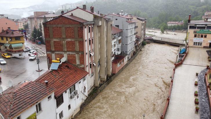 GÜNCELLEME - Karabük'te sağanak hayatı olumsuz etkiledi G5