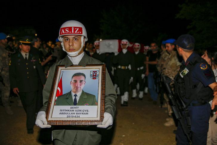 Şehit Uzman Çavuş Abdullah Bayram, Diyarbakır'da son yolculuğuna uğurlandı G2