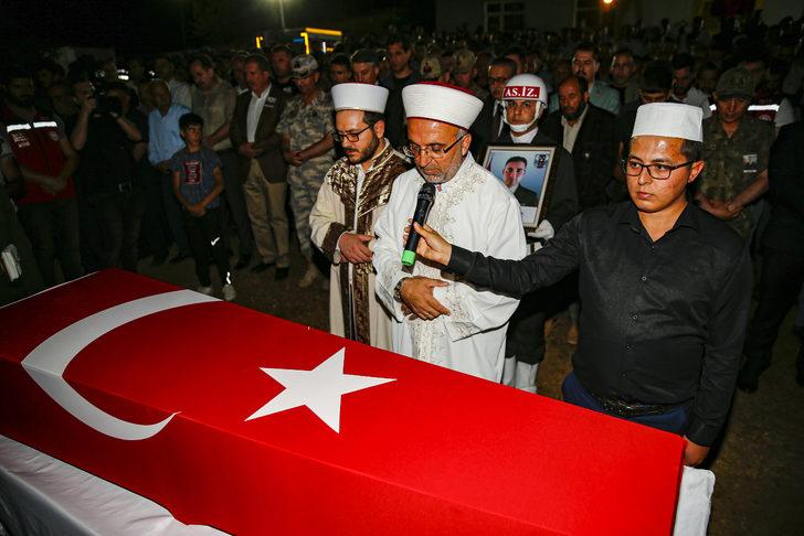 Şehit Uzman Çavuş Abdullah Bayram, Diyarbakır'da son yolculuğuna uğurlandı G3