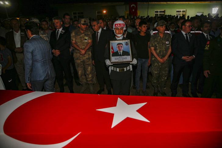 Şehit Uzman Çavuş Abdullah Bayram, Diyarbakır'da son yolculuğuna uğurlandı G4