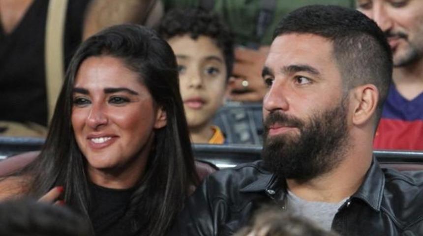 Aslıhan Doğan Arda Turan Çifti Ayrıldı'mı?Ayrılma Nedeni İhanet'mi?