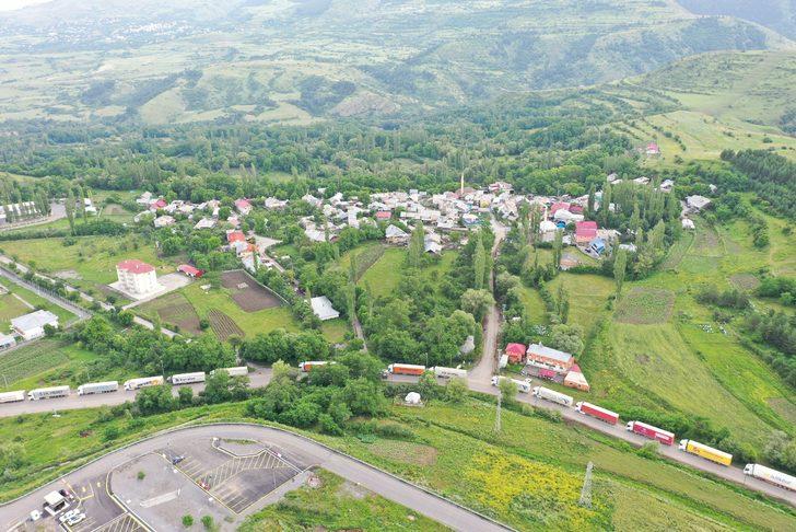 Türkgözü Gümrük Kapısı yeniden ulaşıma açıldı G3