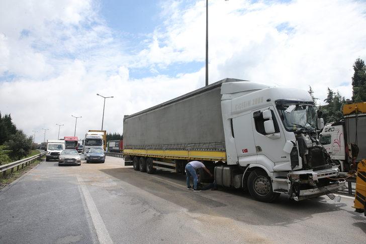 Anadolu Otoyolu'nda zincirleme trafik kazalarında 6 kişi yaralandı G3
