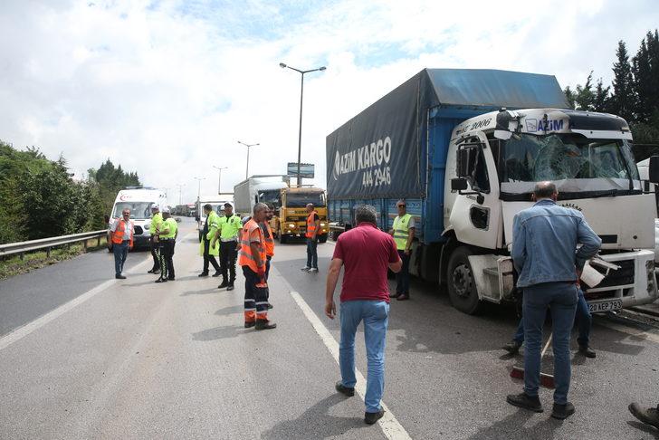 Anadolu Otoyolu'nda zincirleme trafik kazalarında 6 kişi yaralandı G4