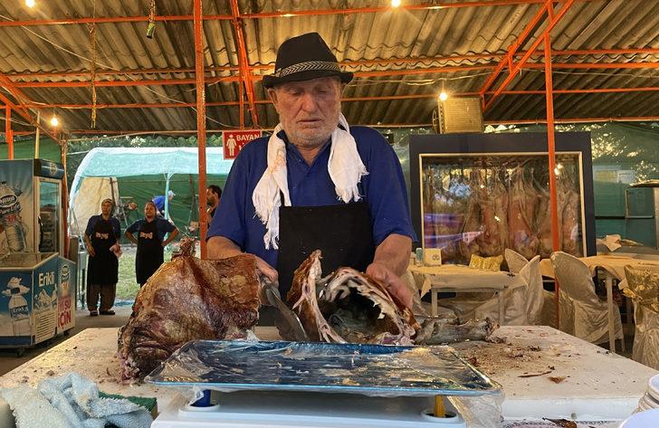 Kırkpınar'ın geleneksel lezzeti kuzu çevirme Sarayiçi'ndeki yerini aldı G1