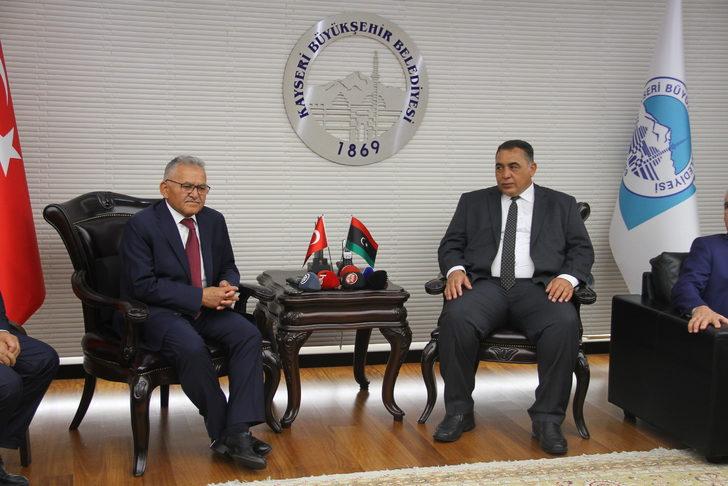 Kardeş şehirler Kayseri ile Libya'nın Mısrata şehri belediye başkanları bir araya geldi G1