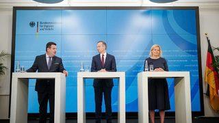 Almanya’dan dikkat çeken karar: Binlerce personel alacaklar! Türkiye de listede