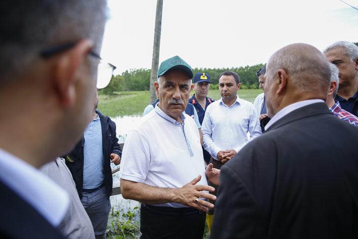 Tarım ve Orman Bakanı Kirişci selden etkilenen Kastamonu'da incelemede bulundu G3