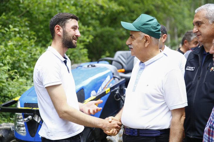 Tarım ve Orman Bakanı Kirişci selden etkilenen Kastamonu'da incelemede bulundu G4