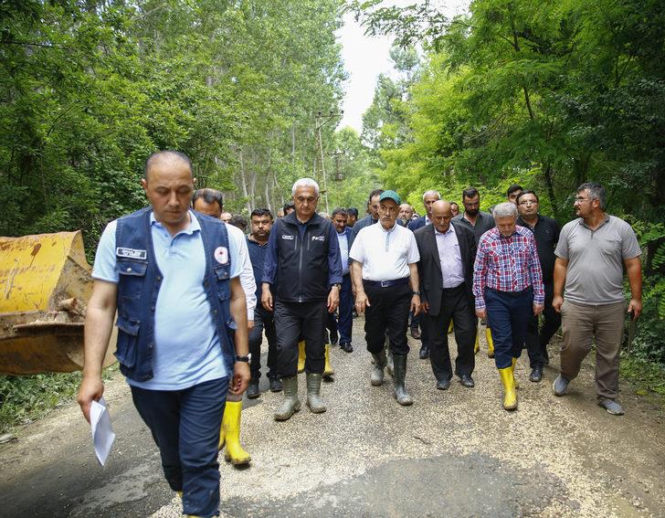 Tarım ve Orman Bakanı Kirişci selden etkilenen Kastamonu'da incelemede bulundu G5