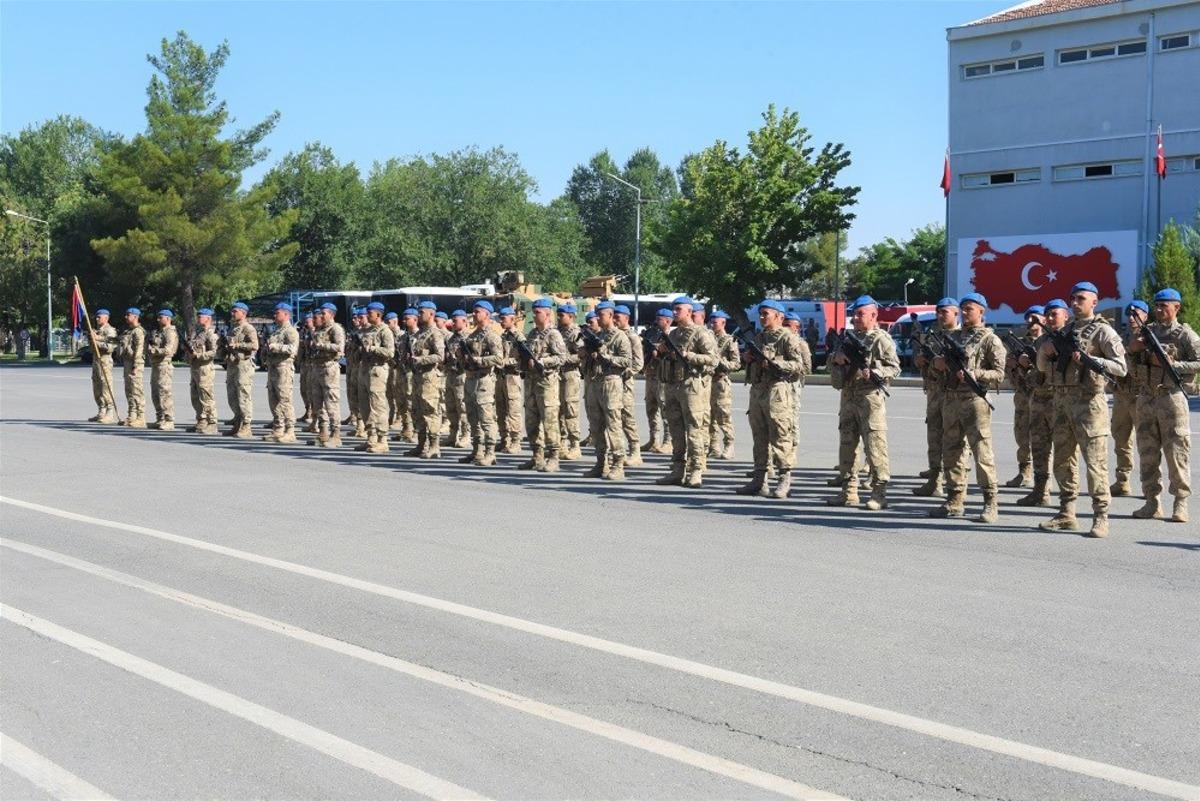 Batman'daki komandolar Suriye'ye uğurlandı
