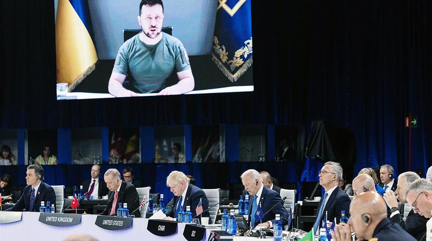 NATO'da kritik zirve sonrası ortak bildiri! Dikkat çeken 'İsveç ve Finlandiya' kararı